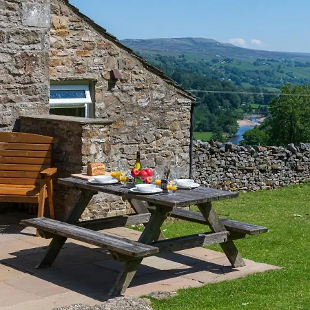 Throstle Nest Barn * Gunnerside